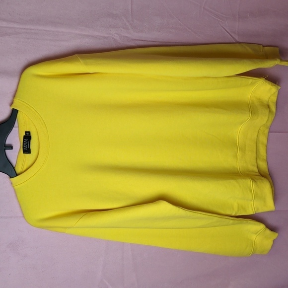 Boohoo Man Fleece Crew Neck Neon Yellow Pullover Lounge Sweatshirt size Small - Picture 1 of 6